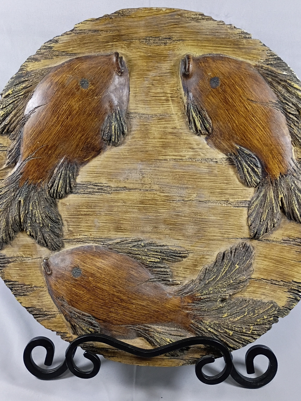 Vintage 3D Fish Wall Plaque Round Wood Look Resin Sculpture Plate Decor W/ Stand